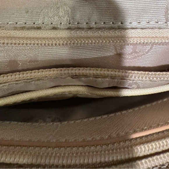 Tory Burch 'York' Buckle Tote - Picture 6 of 8